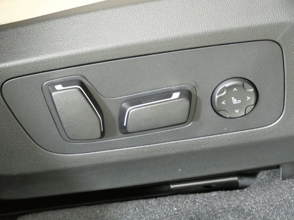 Thumbnail: 2026 BMW X3 - 28