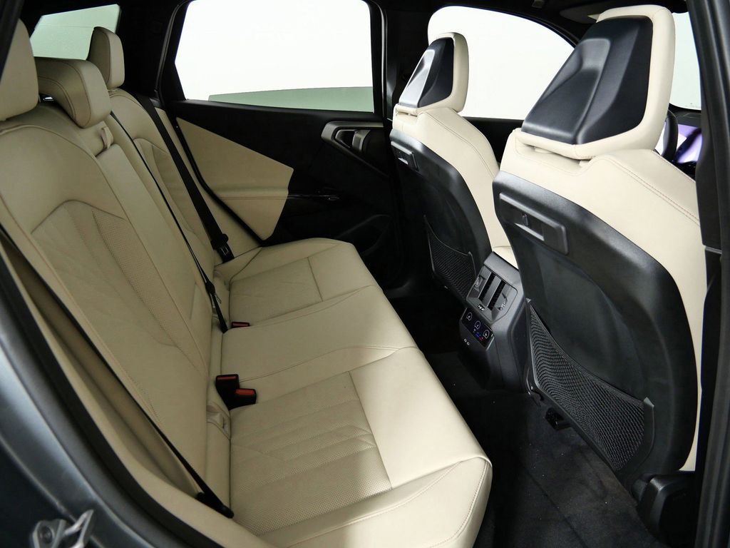 Thumbnail: 2026 BMW X3 - 11