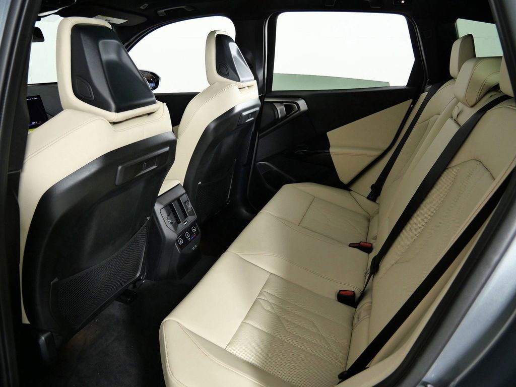Thumbnail: 2026 BMW X3 - 36