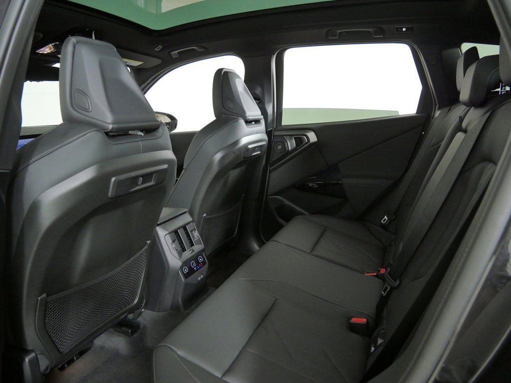 Thumbnail: 2026 BMW X3 - 36