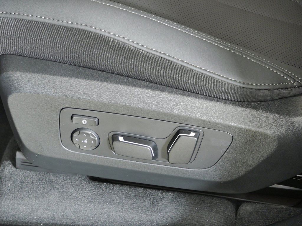 Thumbnail: 2026 BMW X3 - 44