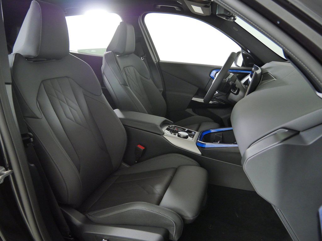 Thumbnail: 2026 BMW X3 - 10