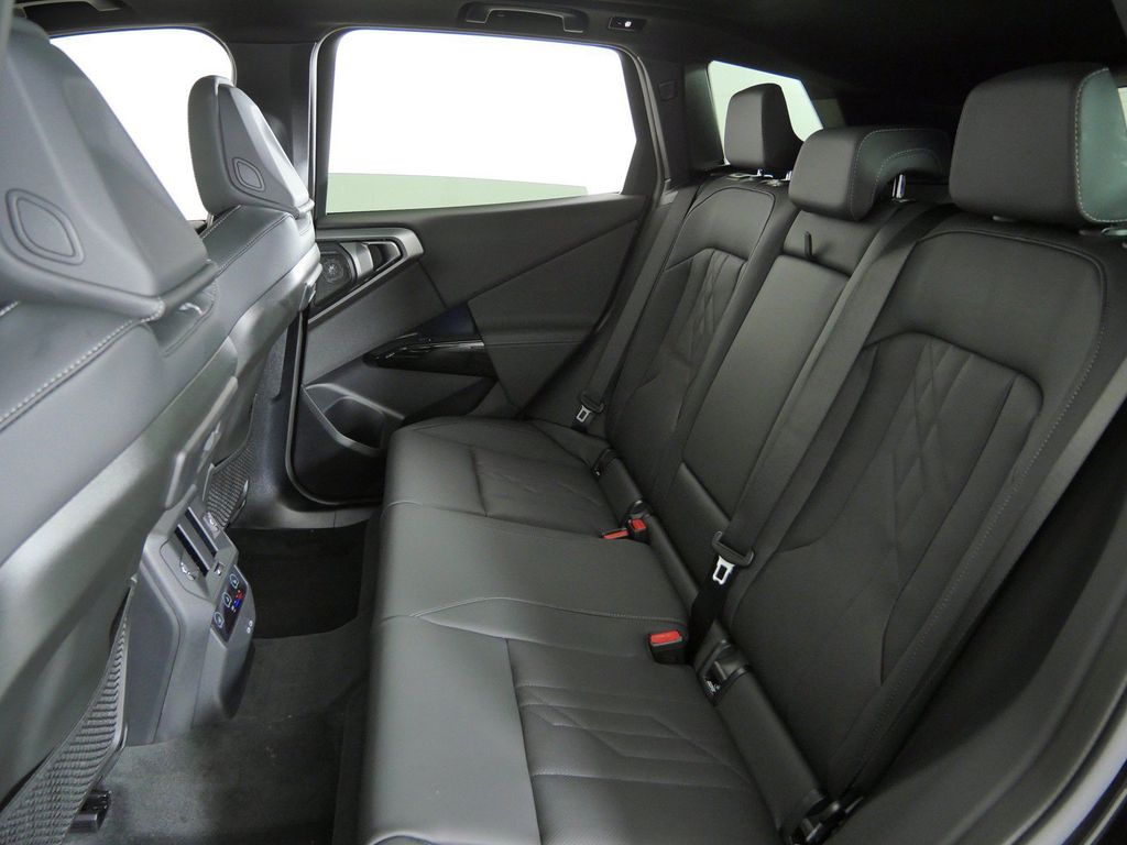 Thumbnail: 2026 BMW X3 - 37