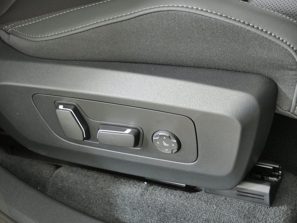 Thumbnail: 2026 BMW X3 - 30