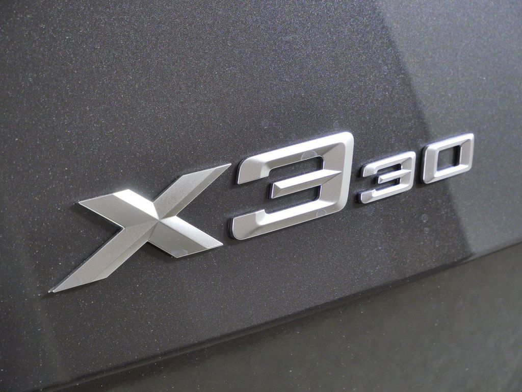 Thumbnail: 2026 BMW X3 - 22