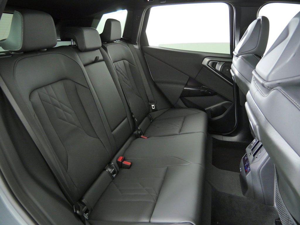 Thumbnail: 2026 BMW X3 - 33