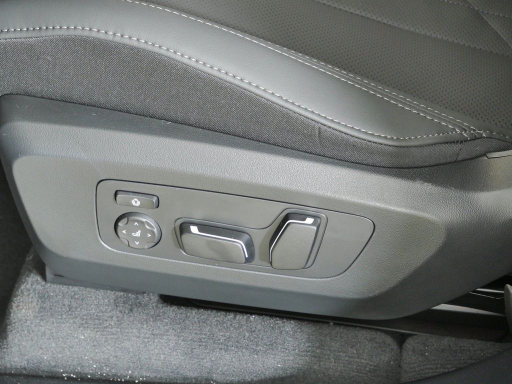Thumbnail: 2026 BMW X3 - 43