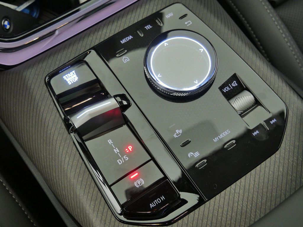 Thumbnail: 2026 BMW X3 - 13