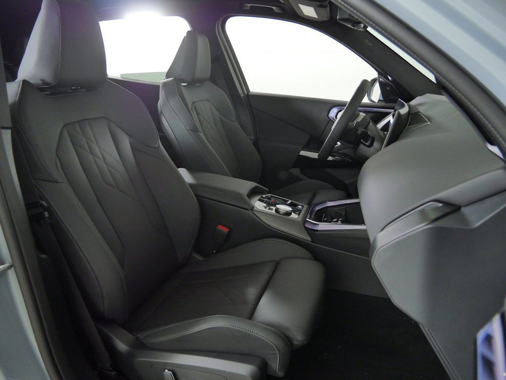 Thumbnail: 2026 BMW X3 - 10