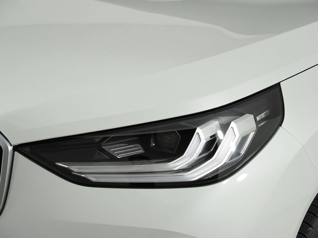 Thumbnail: 2025 BMW X3 - 26