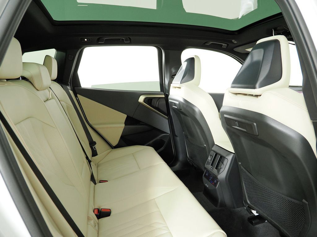 Thumbnail: 2025 BMW X3 - 11