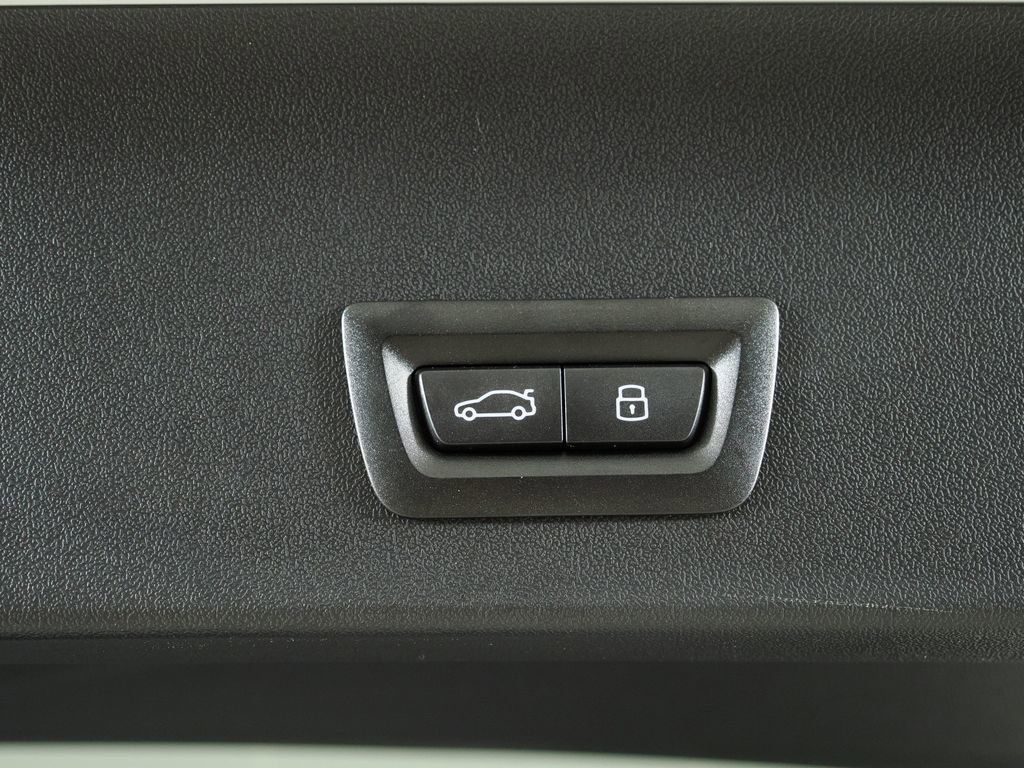 Thumbnail: 2025 BMW X3 - 32