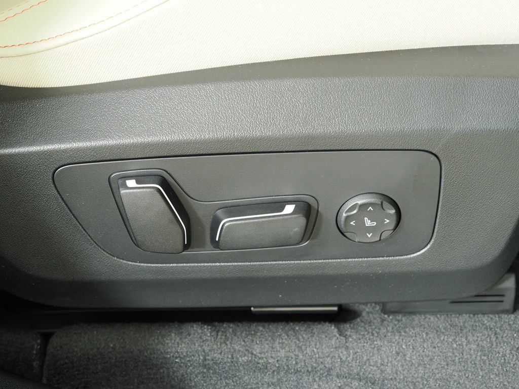 Thumbnail: 2025 BMW X3 - 30