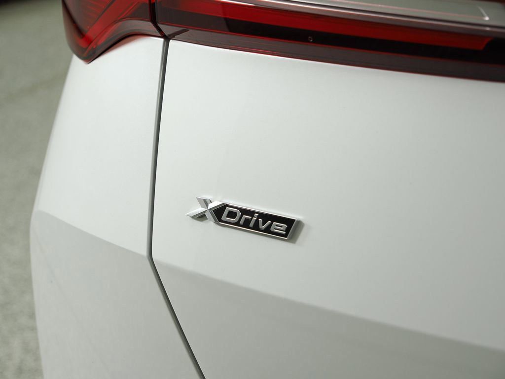 Thumbnail: 2025 BMW X3 - 21