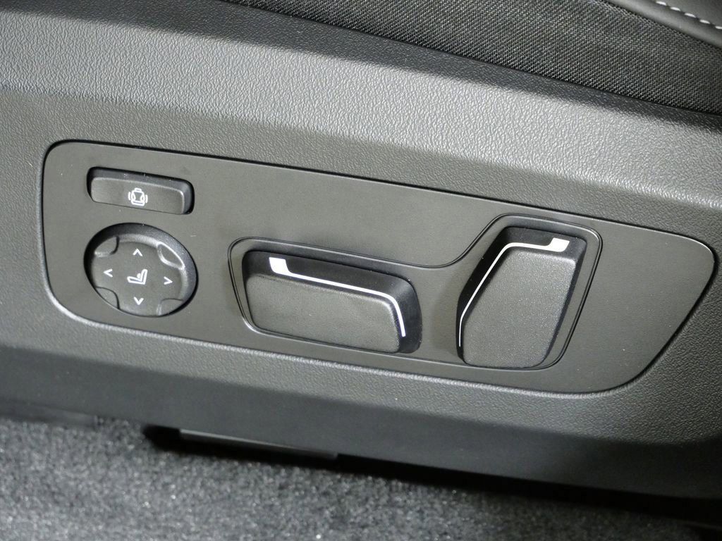 Thumbnail: 2026 BMW X3 - 41