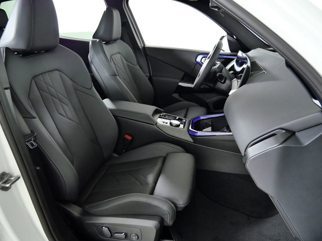 Thumbnail: 2026 BMW X3 - 10
