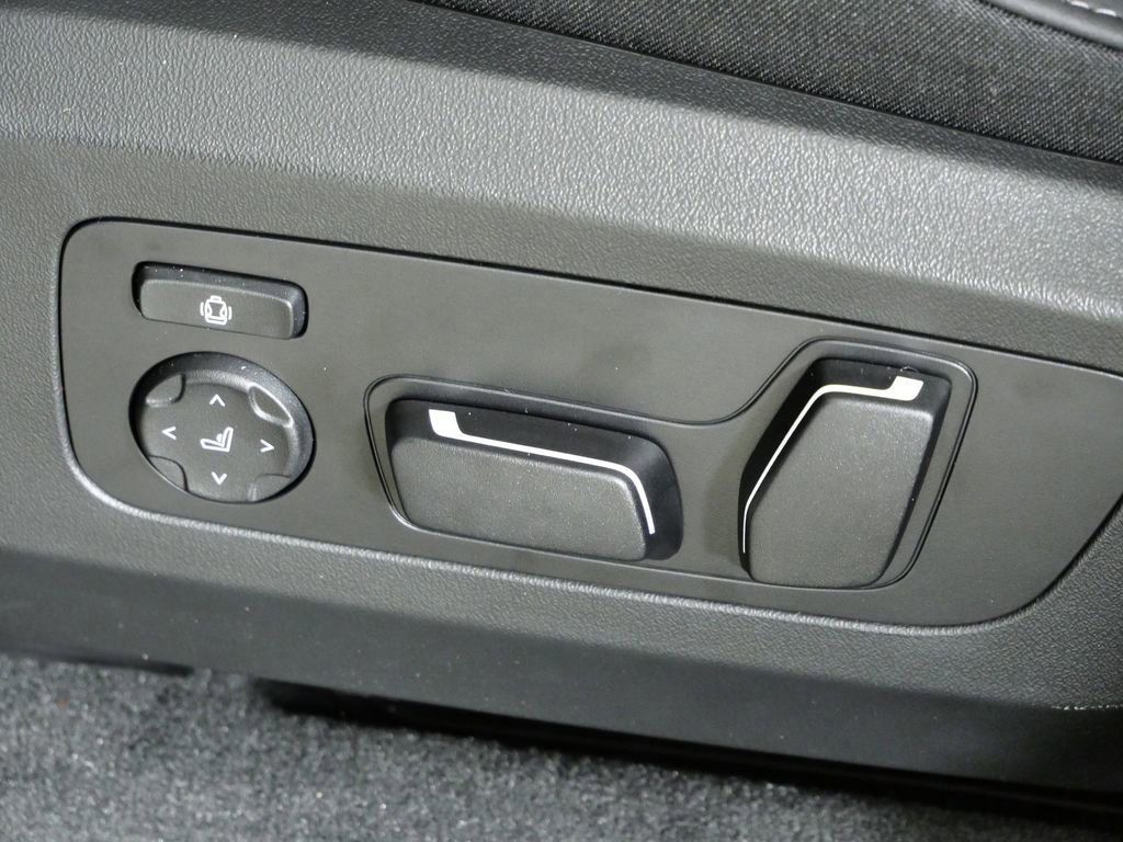Thumbnail: 2026 BMW X3 - 42