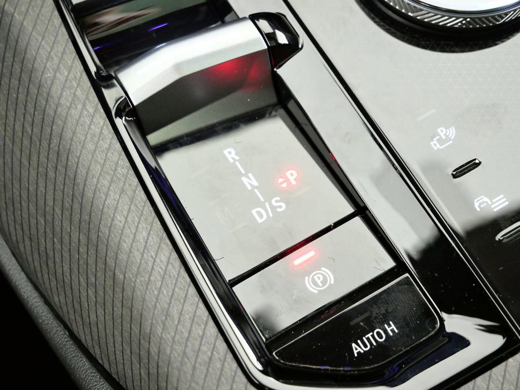 Thumbnail: 2026 BMW X3 - 13