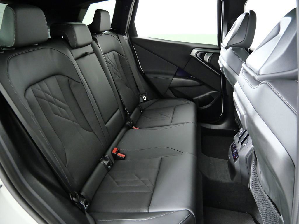 Thumbnail: 2026 BMW X3 - 32