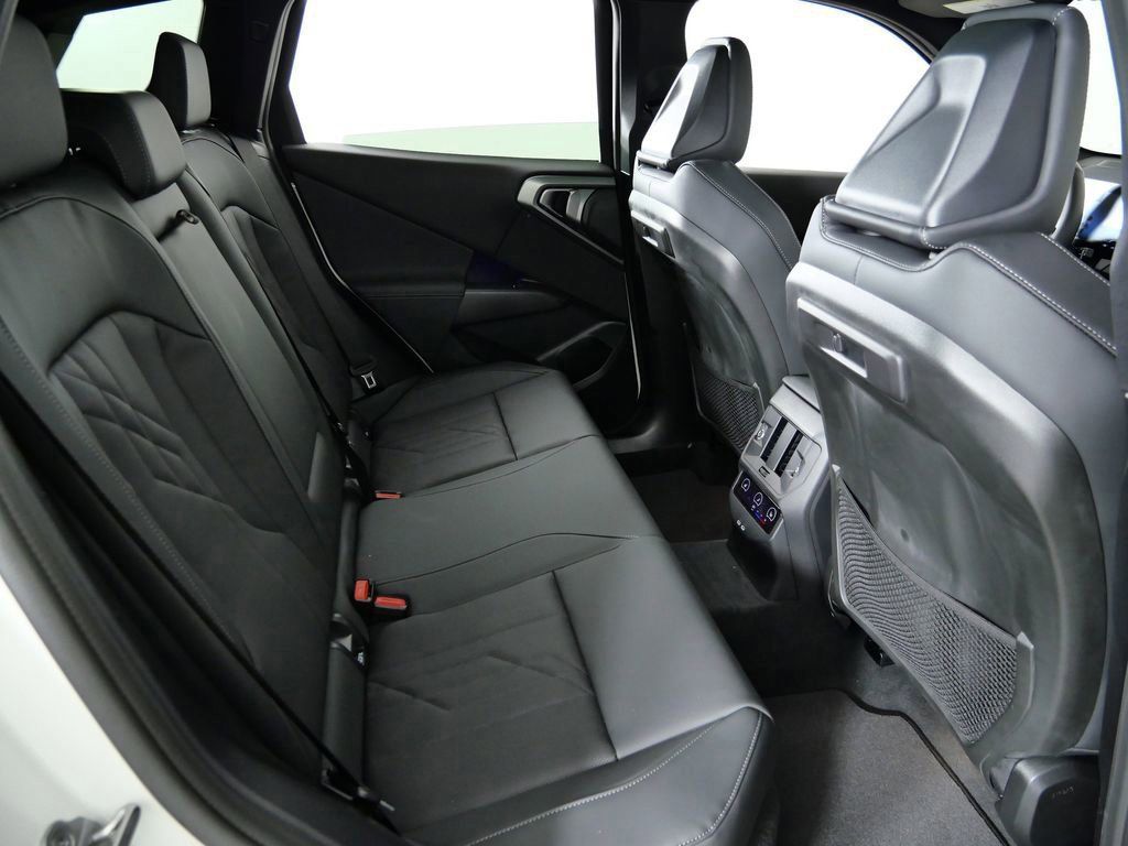 Thumbnail: 2026 BMW X3 - 11