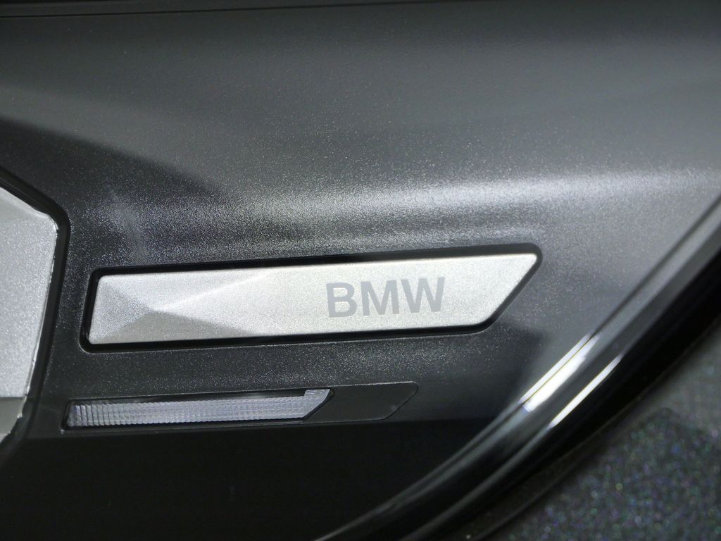 Thumbnail: 2025 BMW X3 - 19
