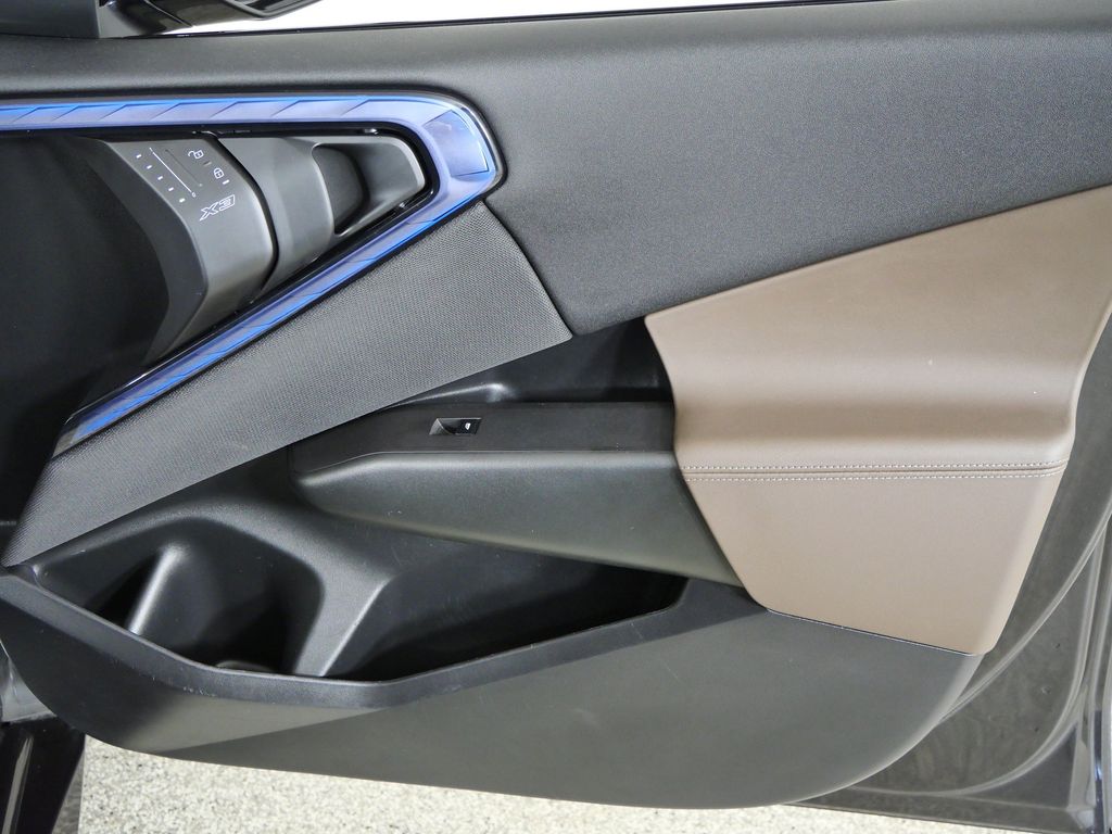 Thumbnail: 2025 BMW X3 - 30