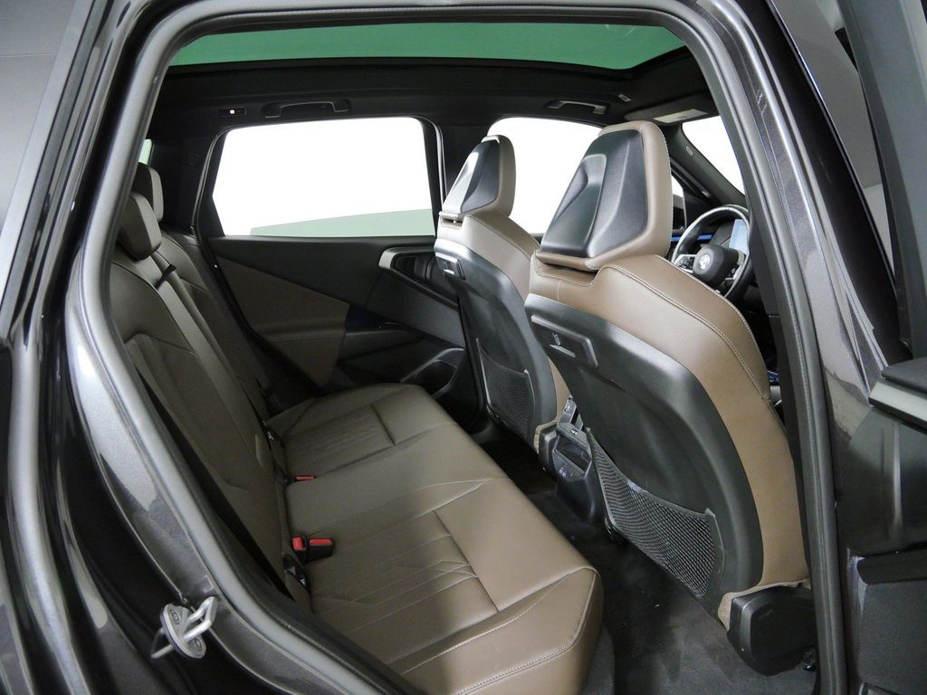 Thumbnail: 2025 BMW X3 - 12