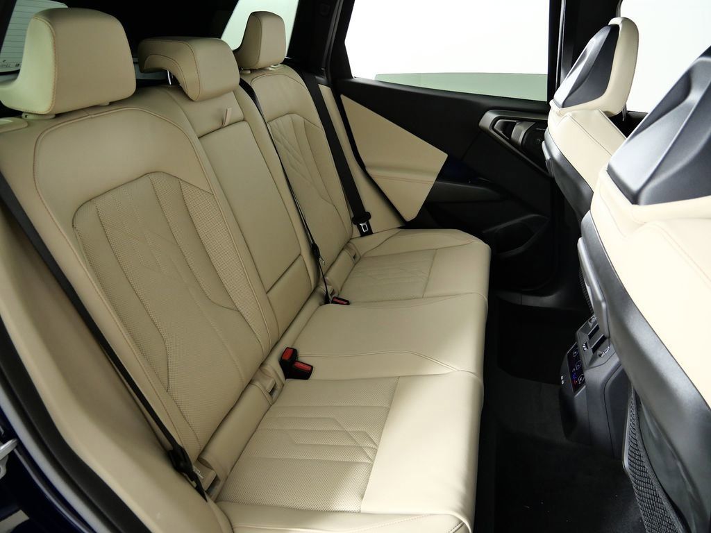 Thumbnail: 2026 BMW X3 - 32