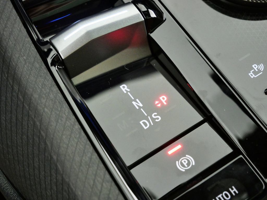 Thumbnail: 2026 BMW X3 - 13