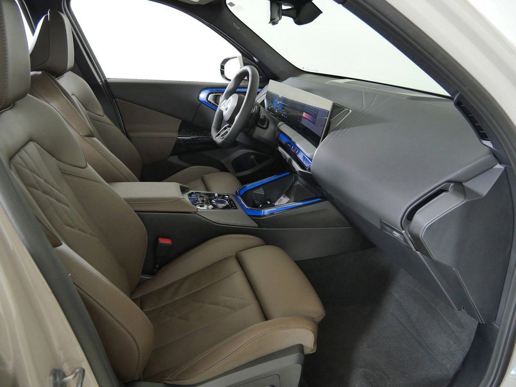 Thumbnail: 2026 BMW X3 - 9