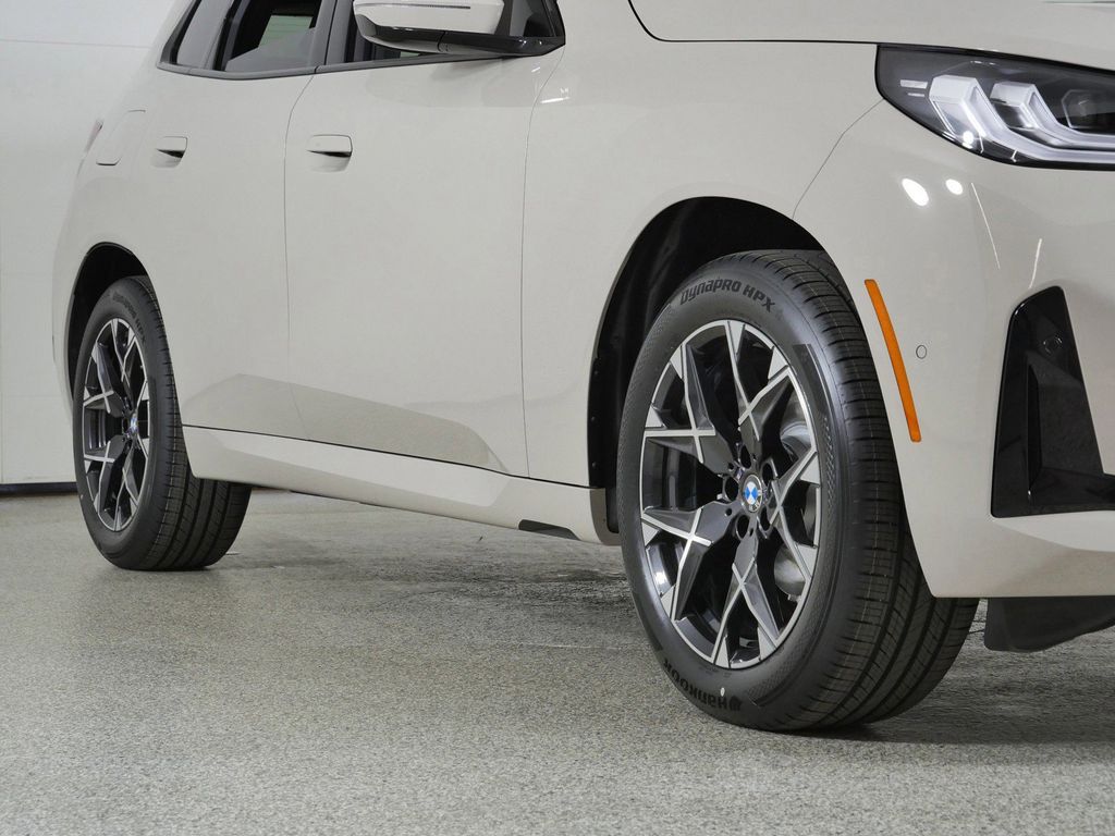 Thumbnail: 2026 BMW X3 - 8