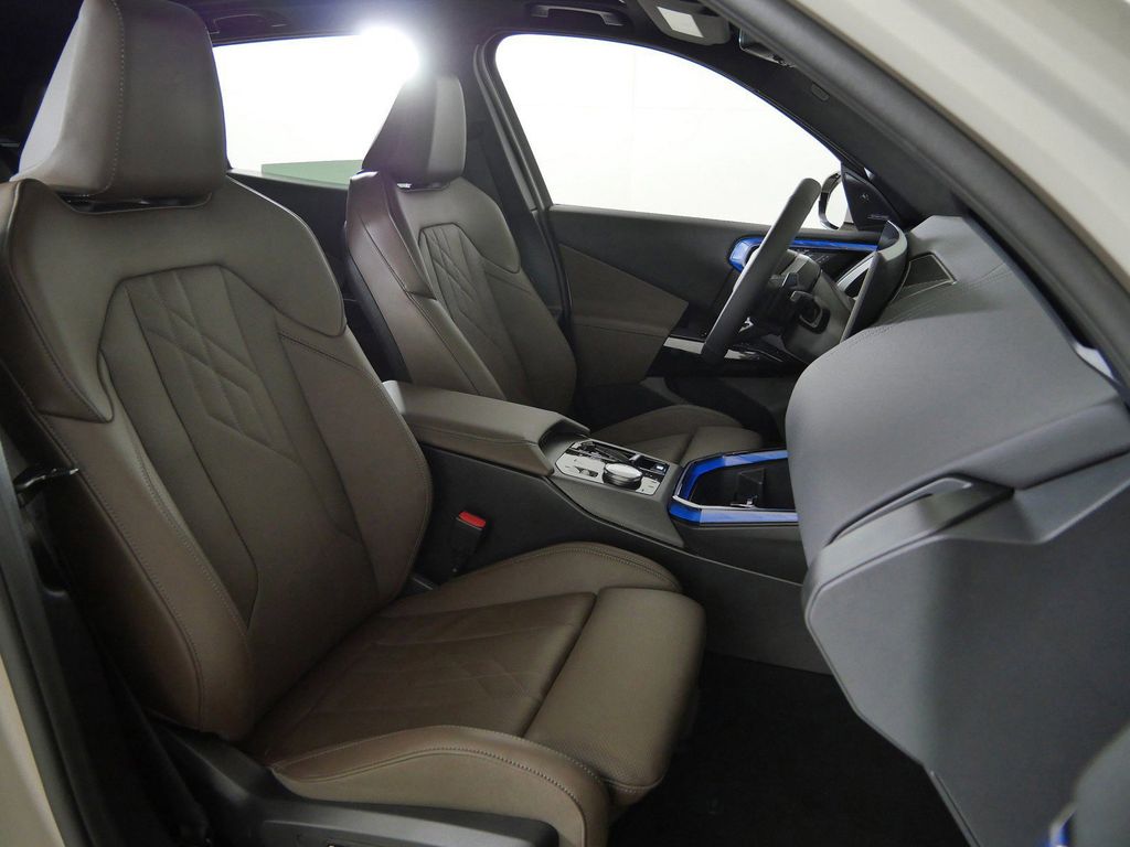Thumbnail: 2026 BMW X3 - 10