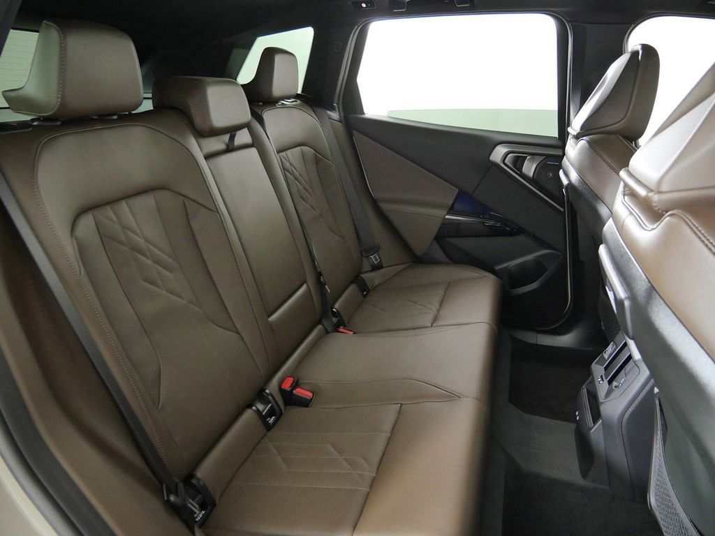 Thumbnail: 2026 BMW X3 - 33