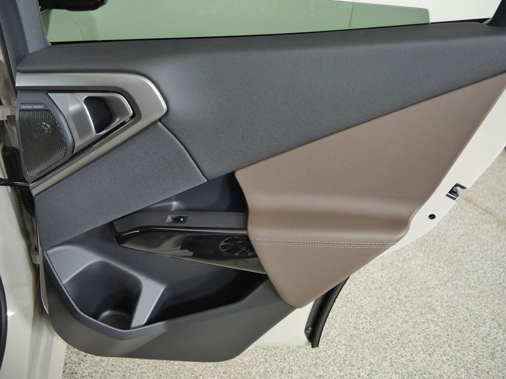 Thumbnail: 2026 BMW X3 - 32