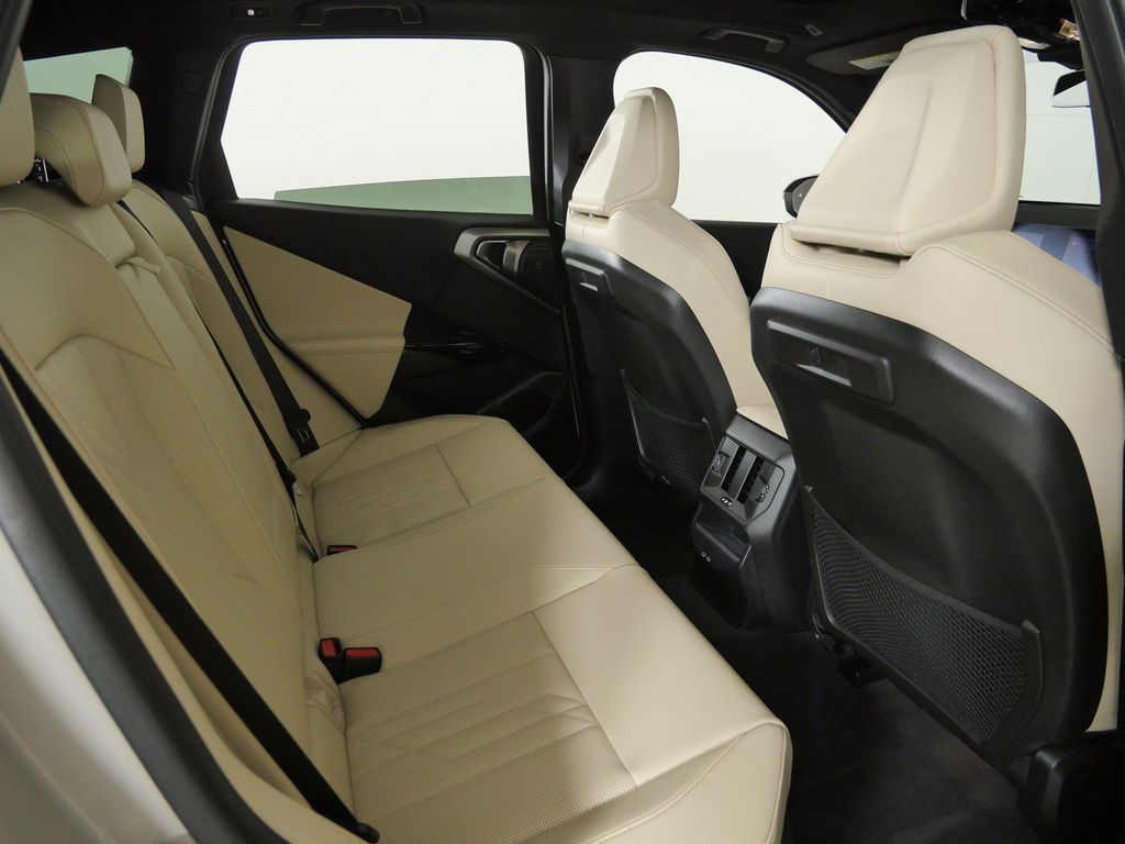 Thumbnail: 2026 BMW X3 - 11