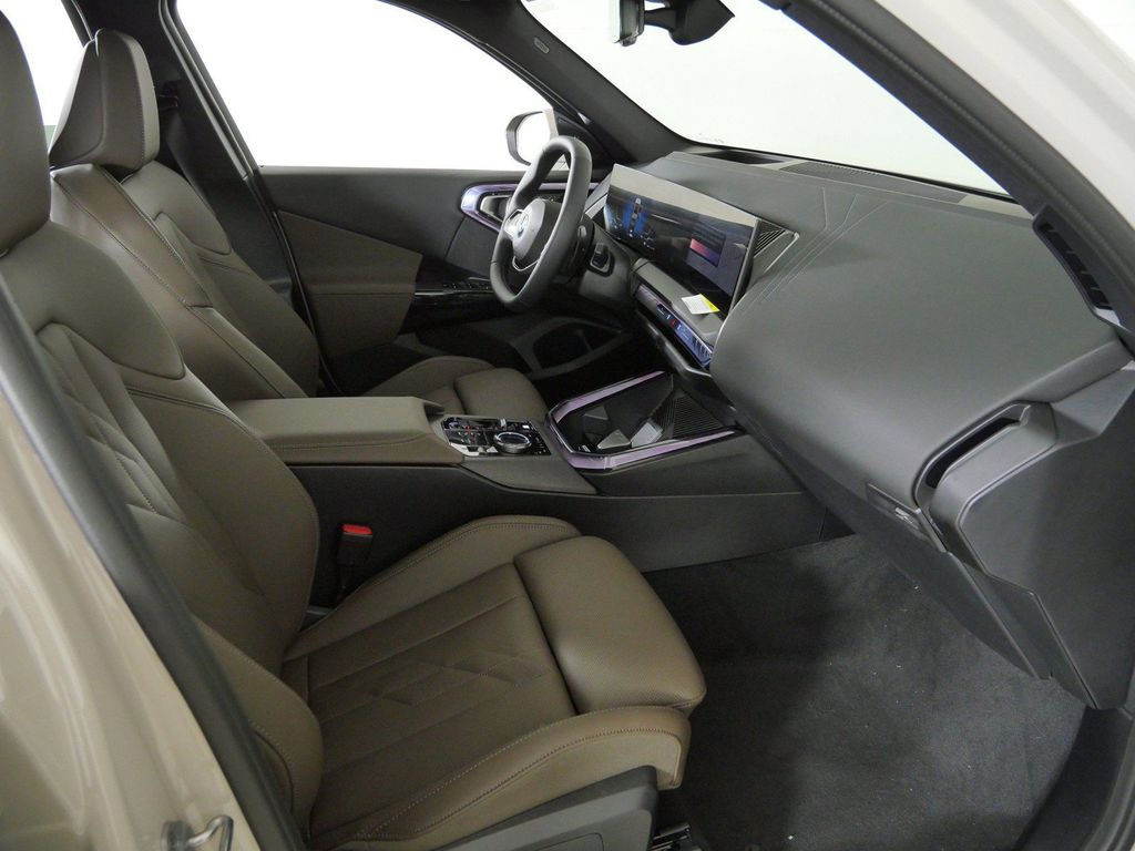 Thumbnail: 2026 BMW X3 - 9