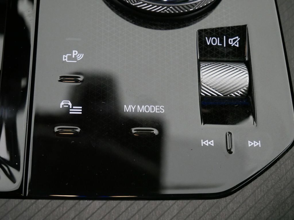 Thumbnail: 2026 BMW X3 - 12