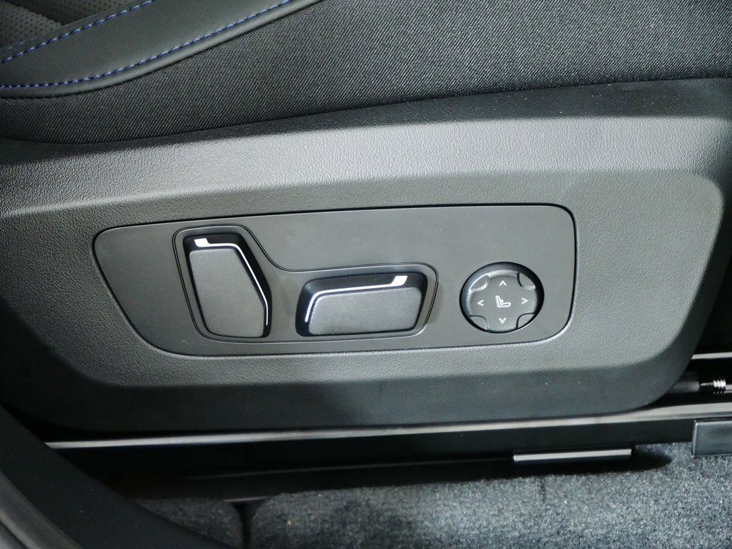 Thumbnail: 2026 BMW X3 - 27