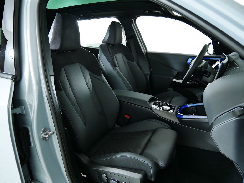 Thumbnail: 2026 BMW X3 - 10