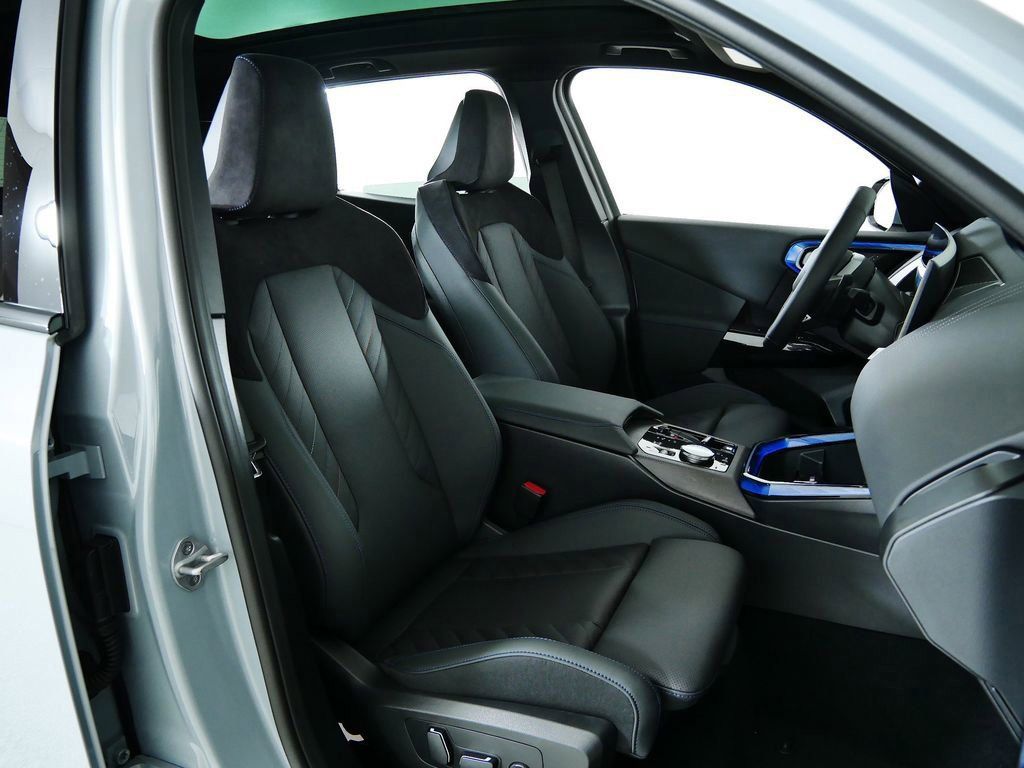 Thumbnail: 2026 BMW X3 - 10