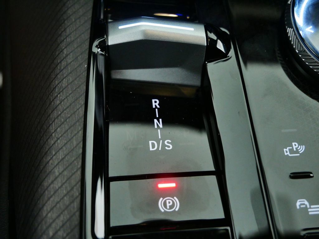 Thumbnail: 2026 BMW X3 - 12