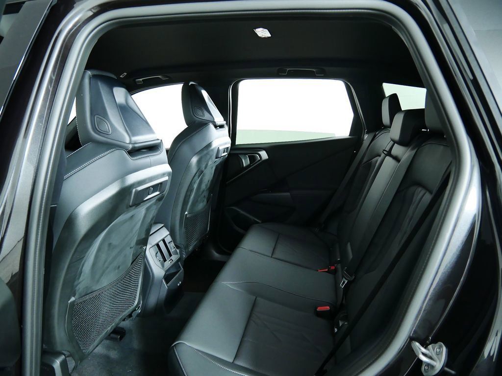 Thumbnail: 2026 BMW X3 - 32