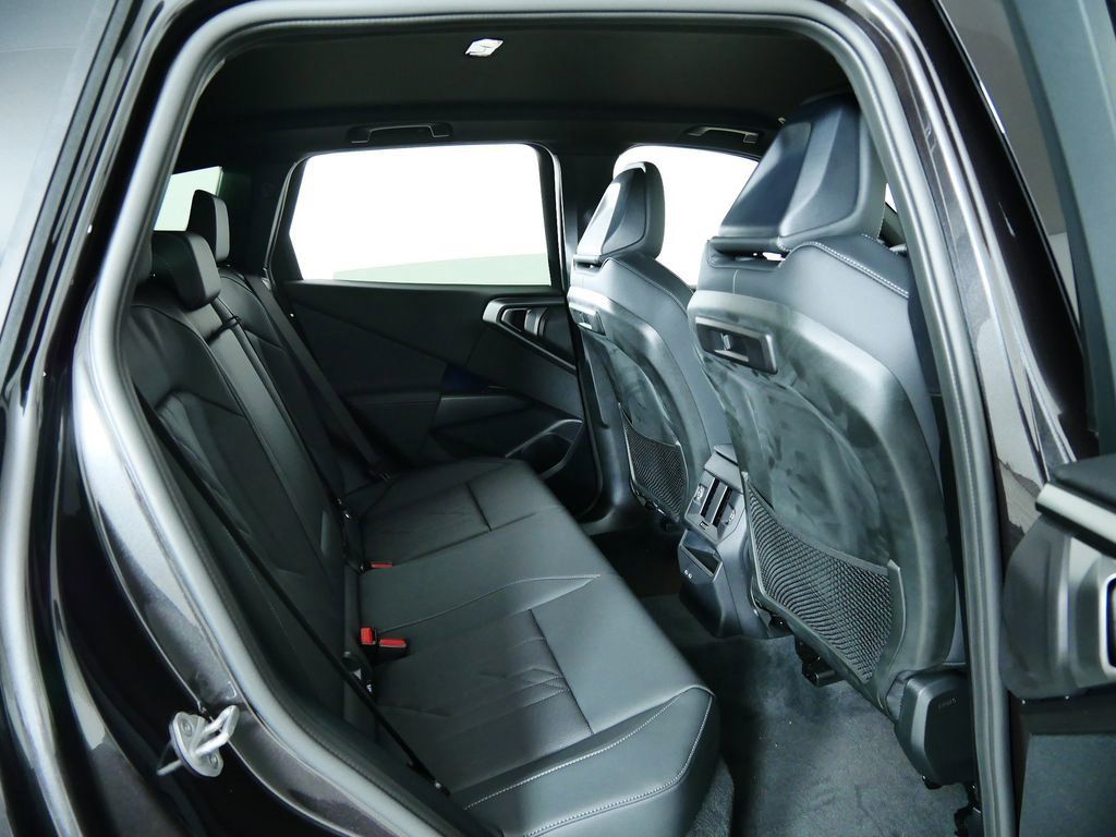 Thumbnail: 2026 BMW X3 - 11