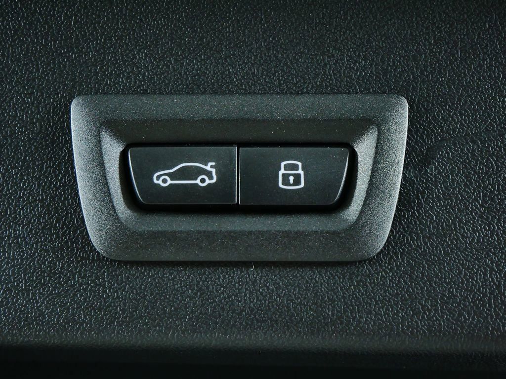 Thumbnail: 2026 BMW X3 - 31