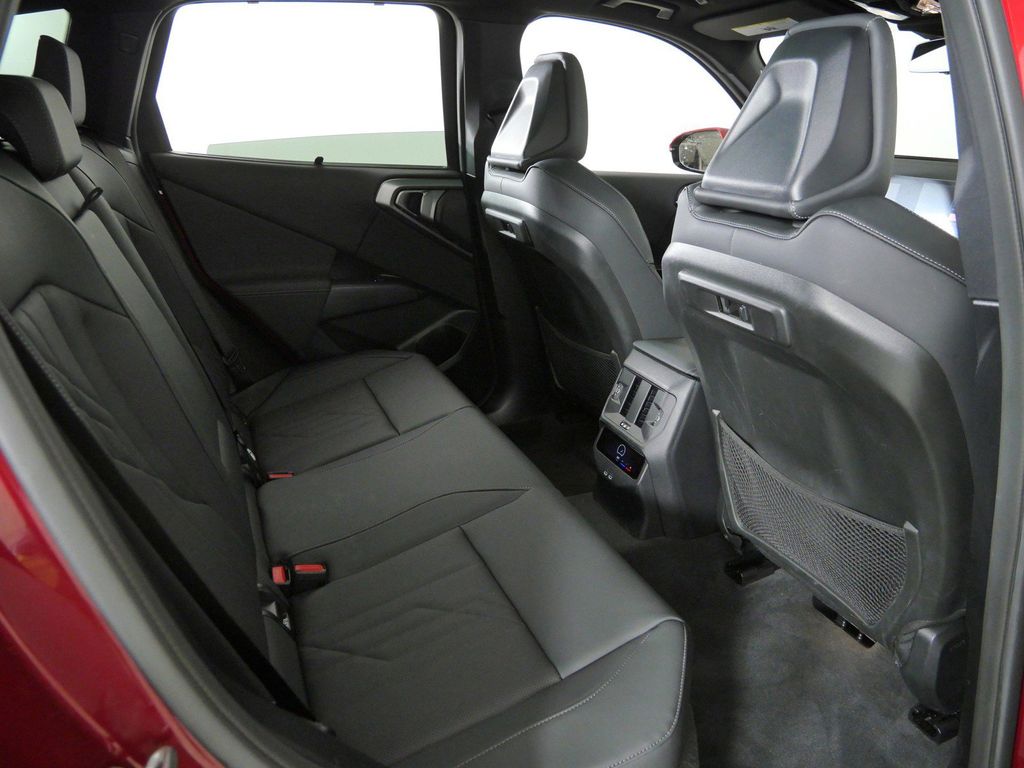 Thumbnail: 2026 BMW X3 - 11