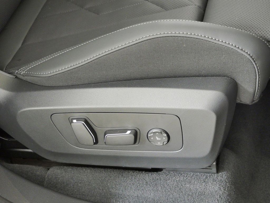 Thumbnail: 2026 BMW X3 - 30
