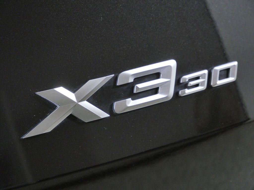 Thumbnail: 2026 BMW X3 - 23