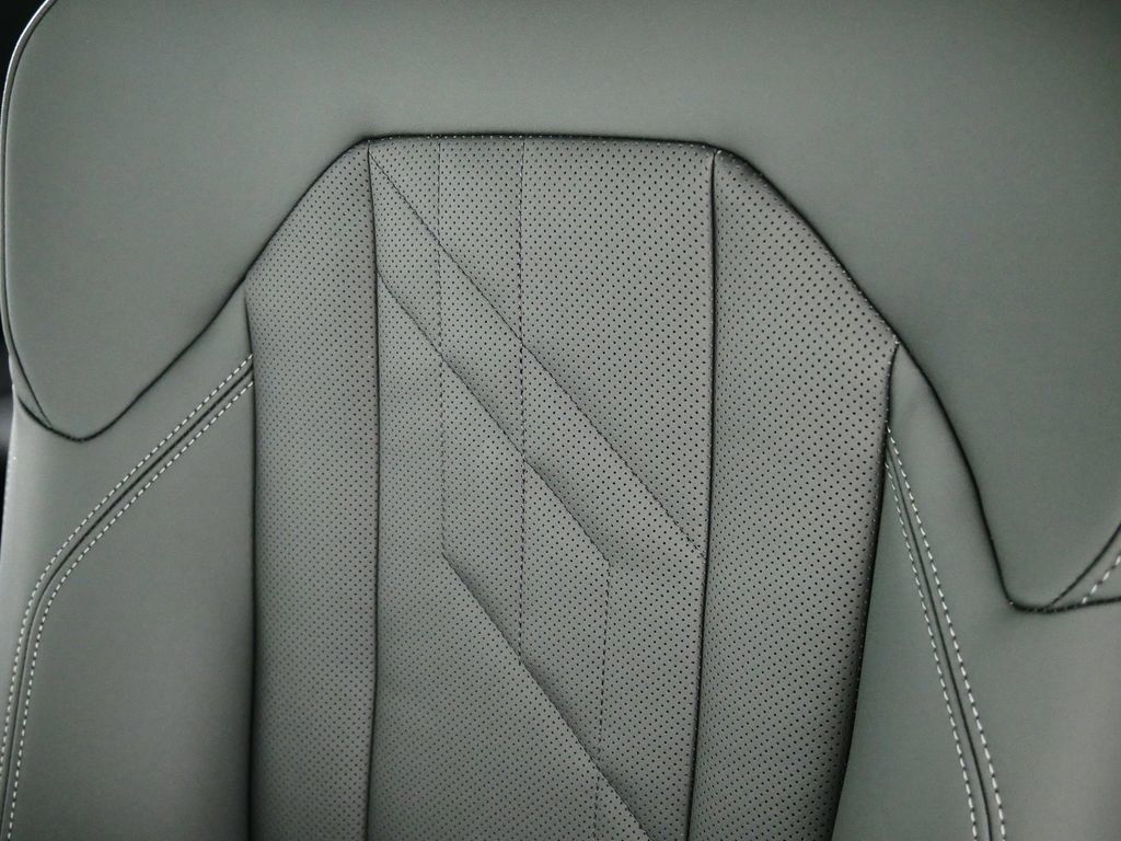 Thumbnail: 2025 BMW X3 - 37