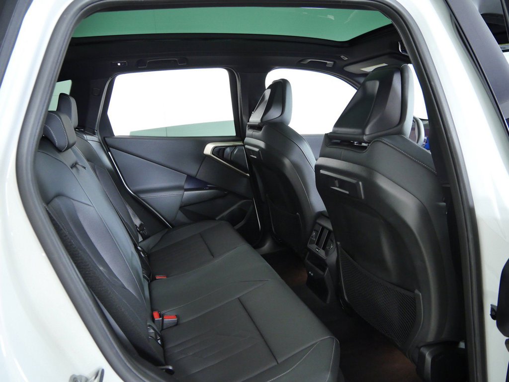 Thumbnail: 2025 BMW X3 - 12
