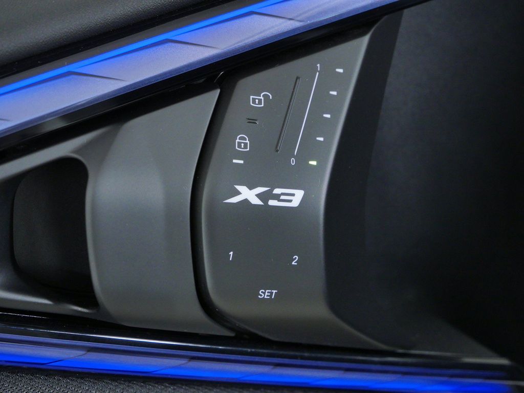 Thumbnail: 2025 BMW X3 - 38